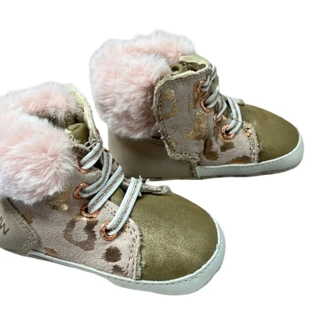 Nine West‎ Baby Lucy Rose Gold Faux Fur Booties 1 Shoes Snow Princess Feminine